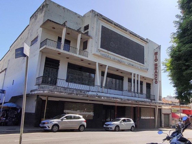 Projeto de Revitalização do Cine Rio Branco Resgata Patrimônio Cultural em Varginha