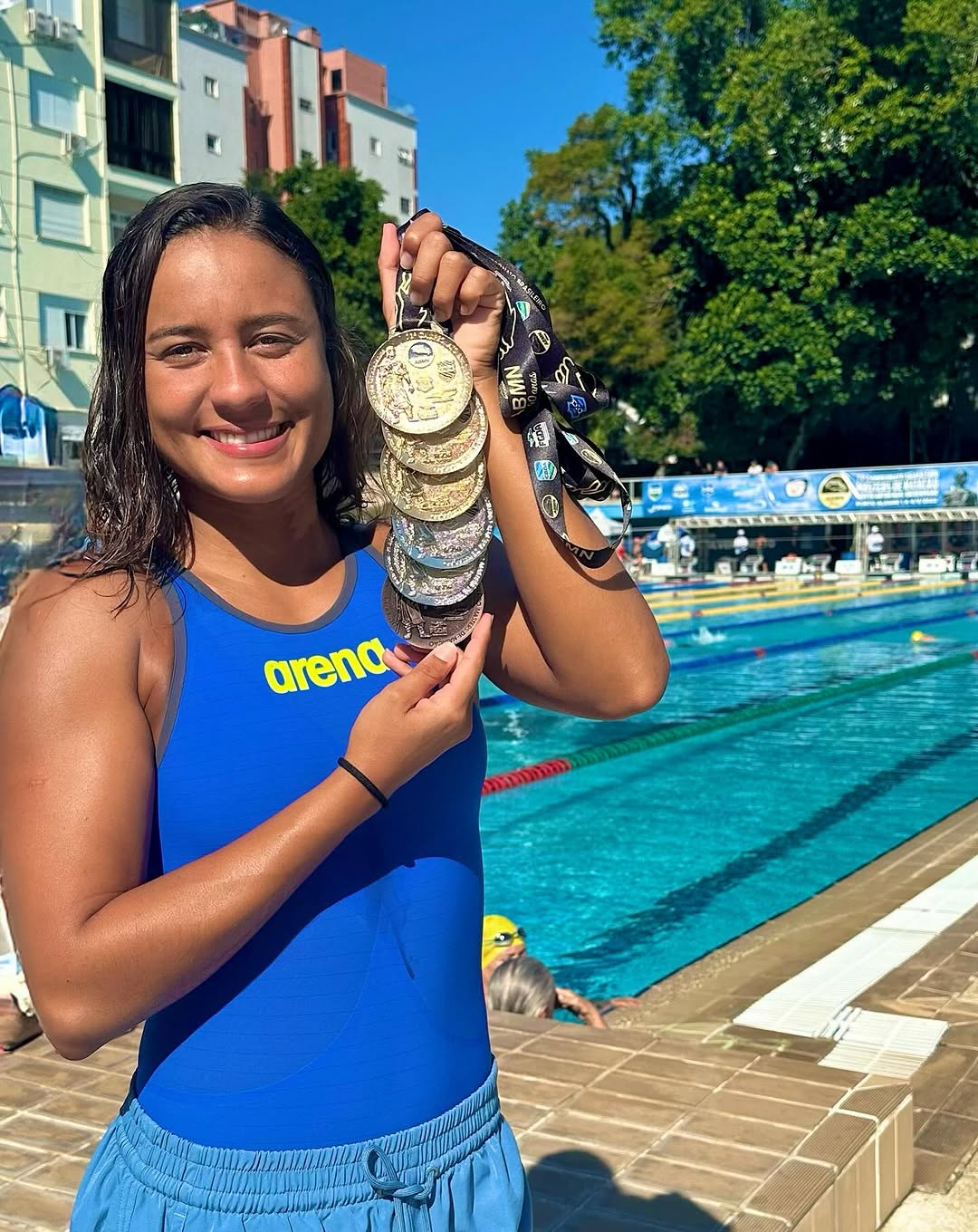 Áddilla Caroline brilha no Brasileiro Master de Natação e mira Mundial em Singapura